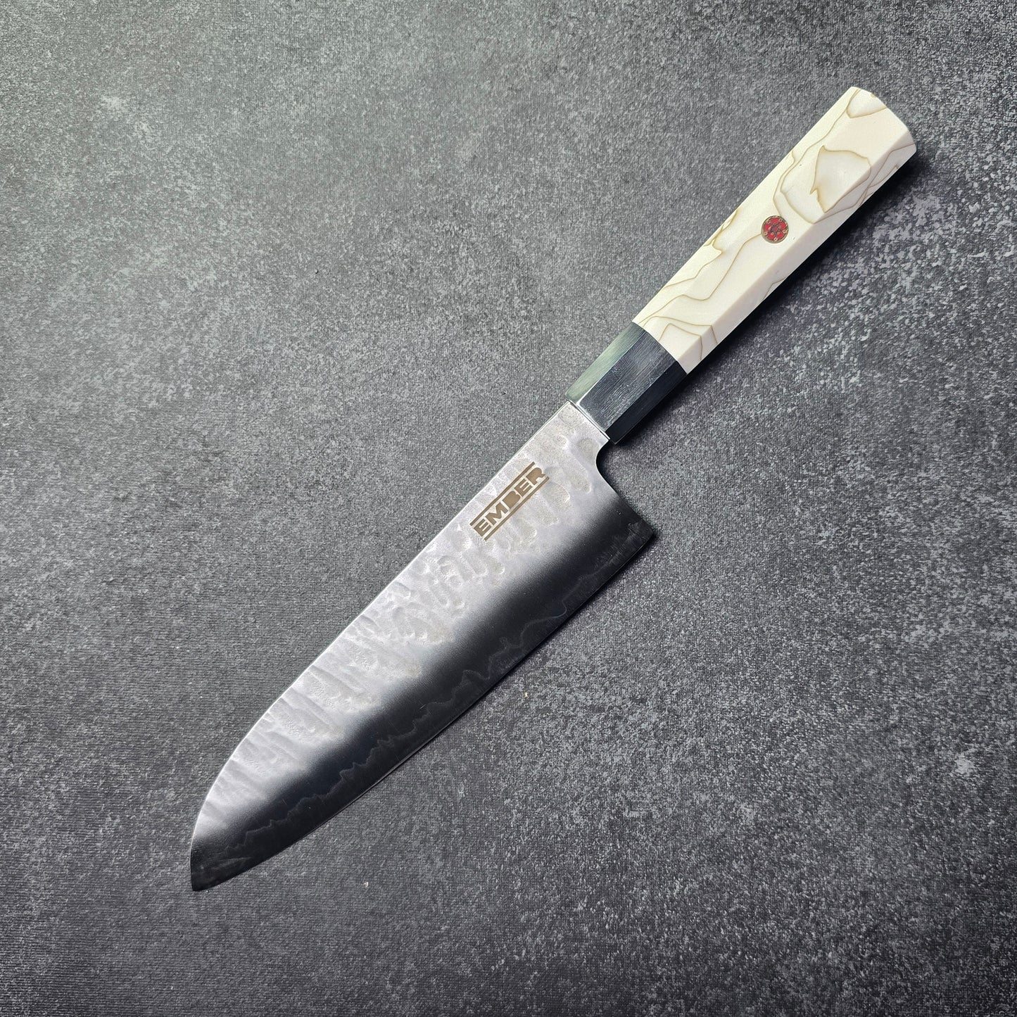 YUKI! CUCHILLO SANTOKU 7"
