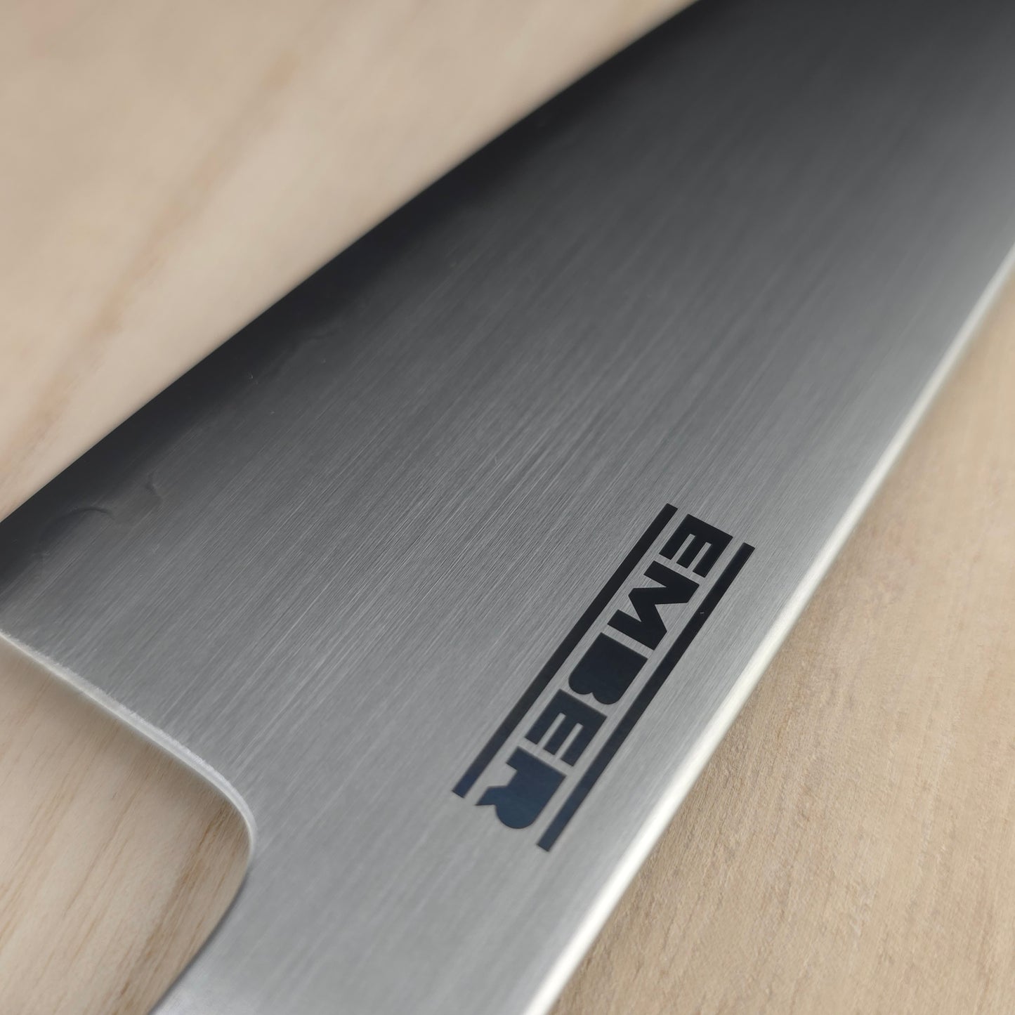 KUSANAGI! CUCHILLO DE CHEF 8" ACERO ZDP189 JAPONES
