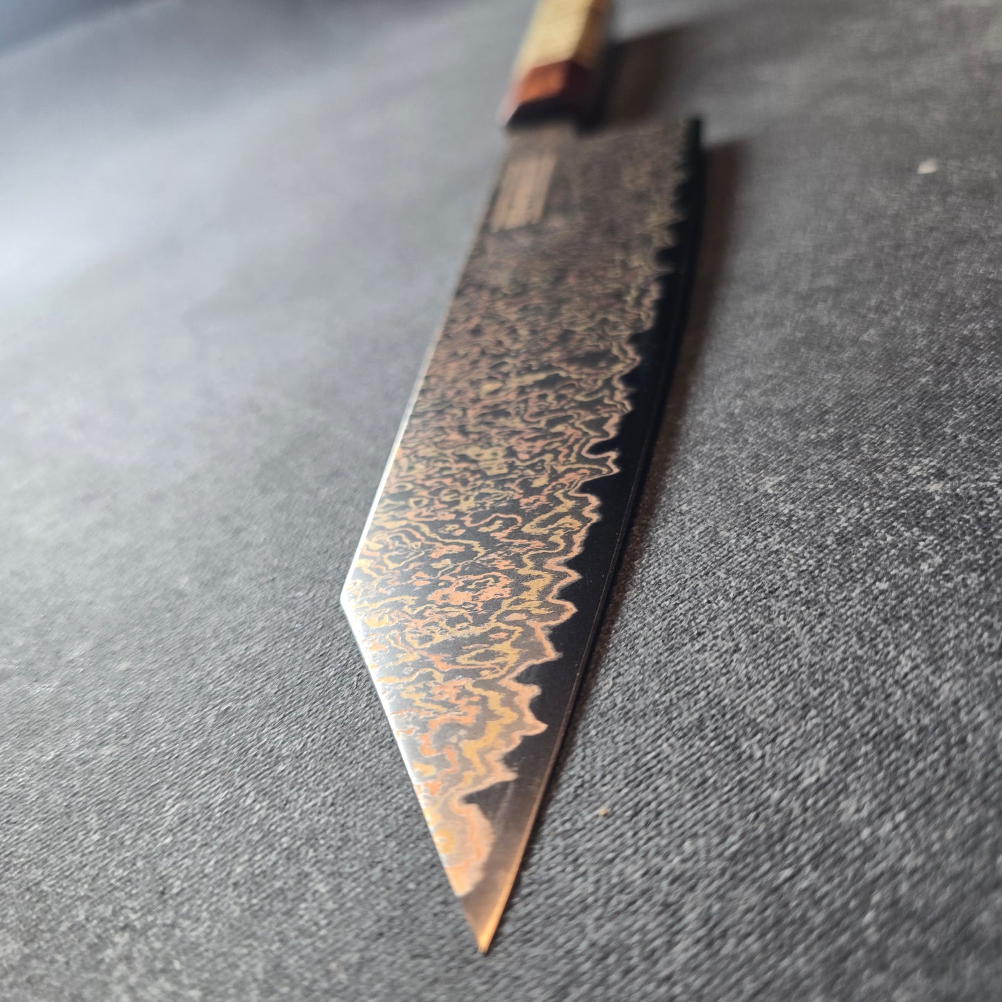PYRO! CUCHILLO BUNKA - DAMASCO DE COBRE Y BRONCE 8"