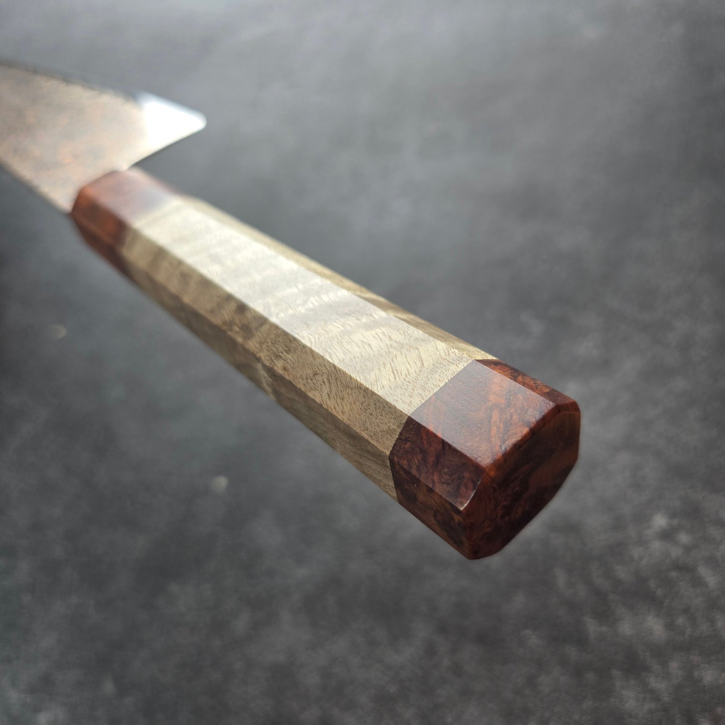PYRO! CUCHILLO BUNKA - DAMASCO DE COBRE Y BRONCE 8"