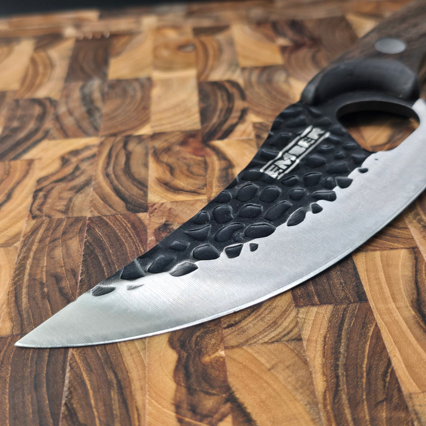 ORKO! URUKAI 7" Acero Inox Alto en Carbono